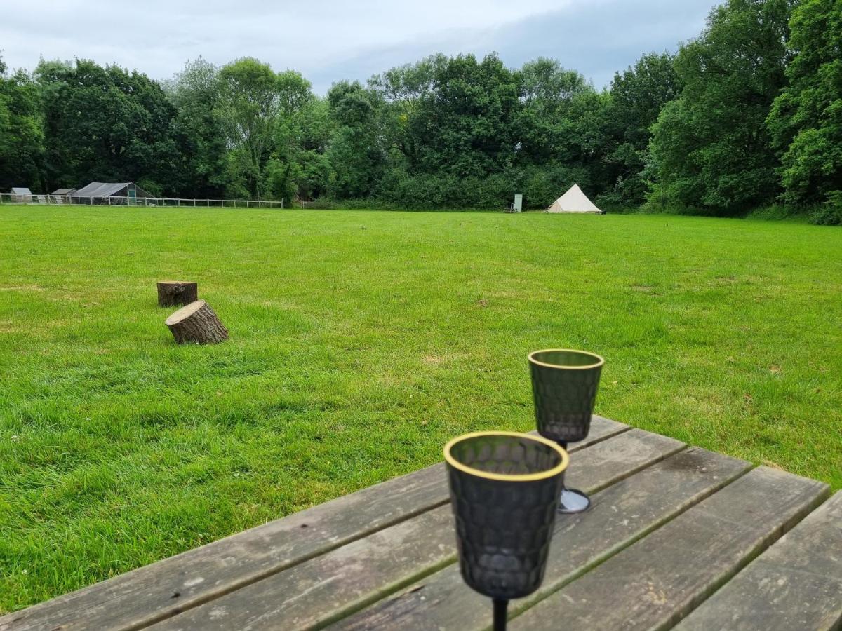 Glamping In Style, Prospector Tent Crawley (West Sussex) Exterior foto