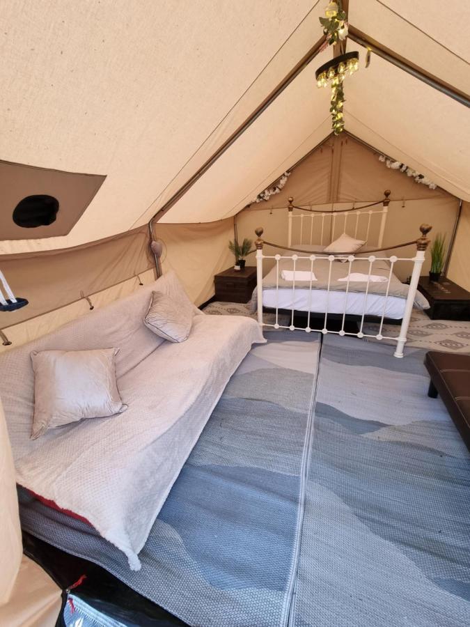 Glamping In Style, Prospector Tent Crawley (West Sussex) Exterior foto